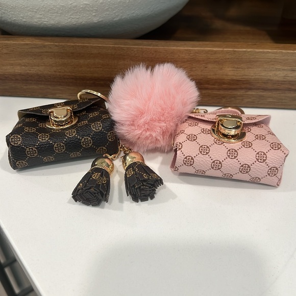 👛Pink and Black Miniature Coin purse - Picture 13 of 16